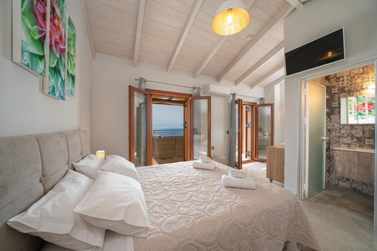 Villa Cleopatra Фіскардо Екстер'єр фото